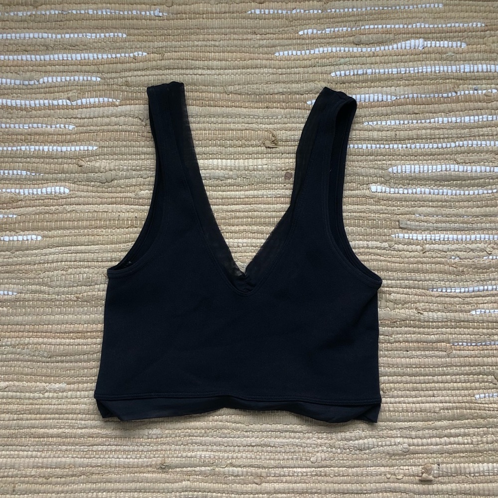 UO Top - Picture 2 of 4